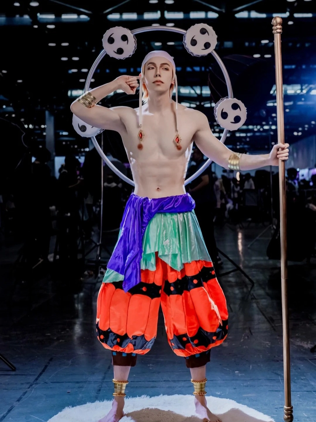 Ảnh cosplay One Piece khắc họa thần thái nhân vật ấn tượng