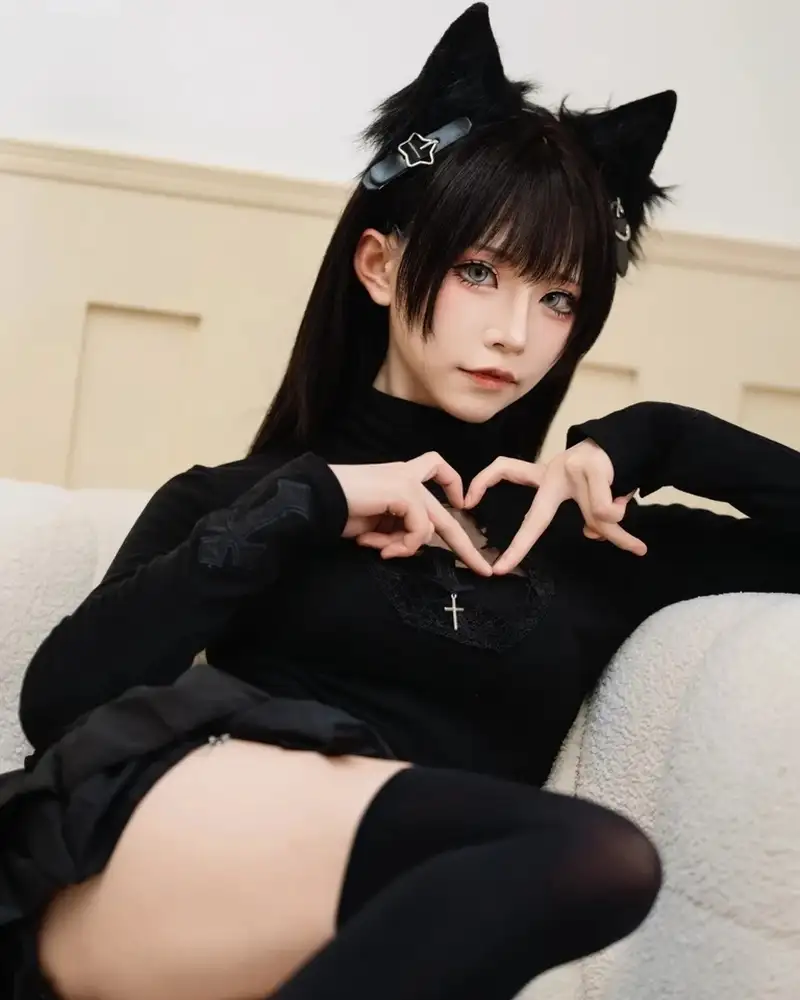 Cosplay anime nữ mang thần thái tự tin và nổi bật