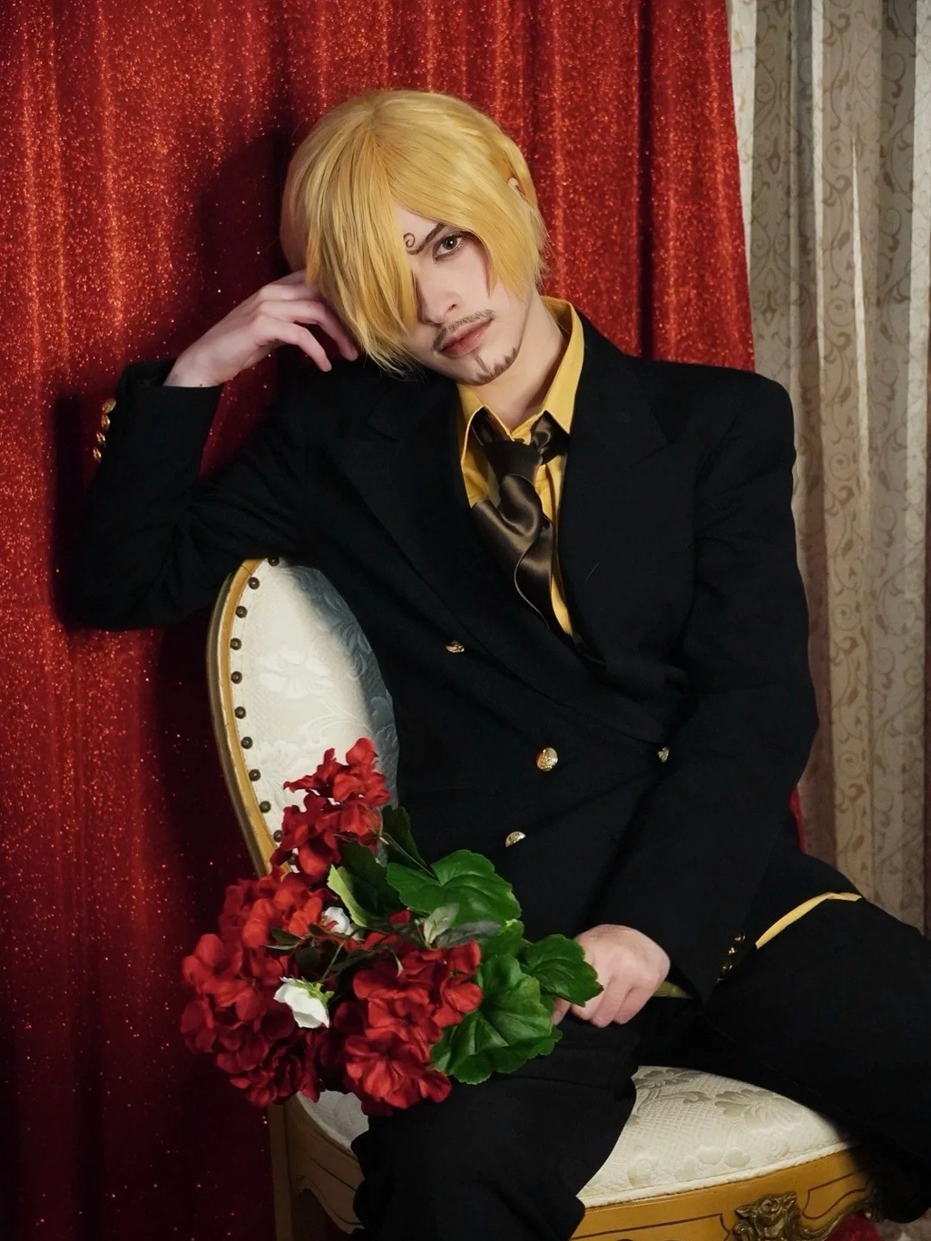Hình cosplay One Piece thể hiện phong cách đặc trưng riêng