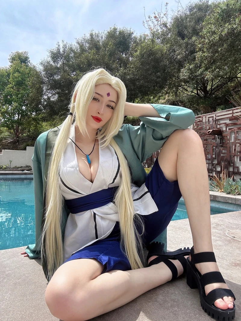 Hình cosplay Tsunade sexy gợi cảm cuốn hút