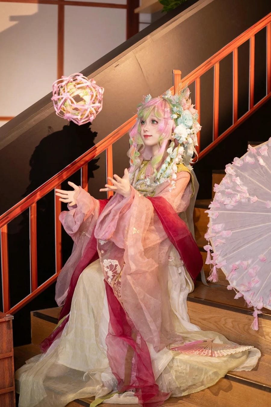 Mitsuri cosplay siêu xinh với trang phục chuẩn