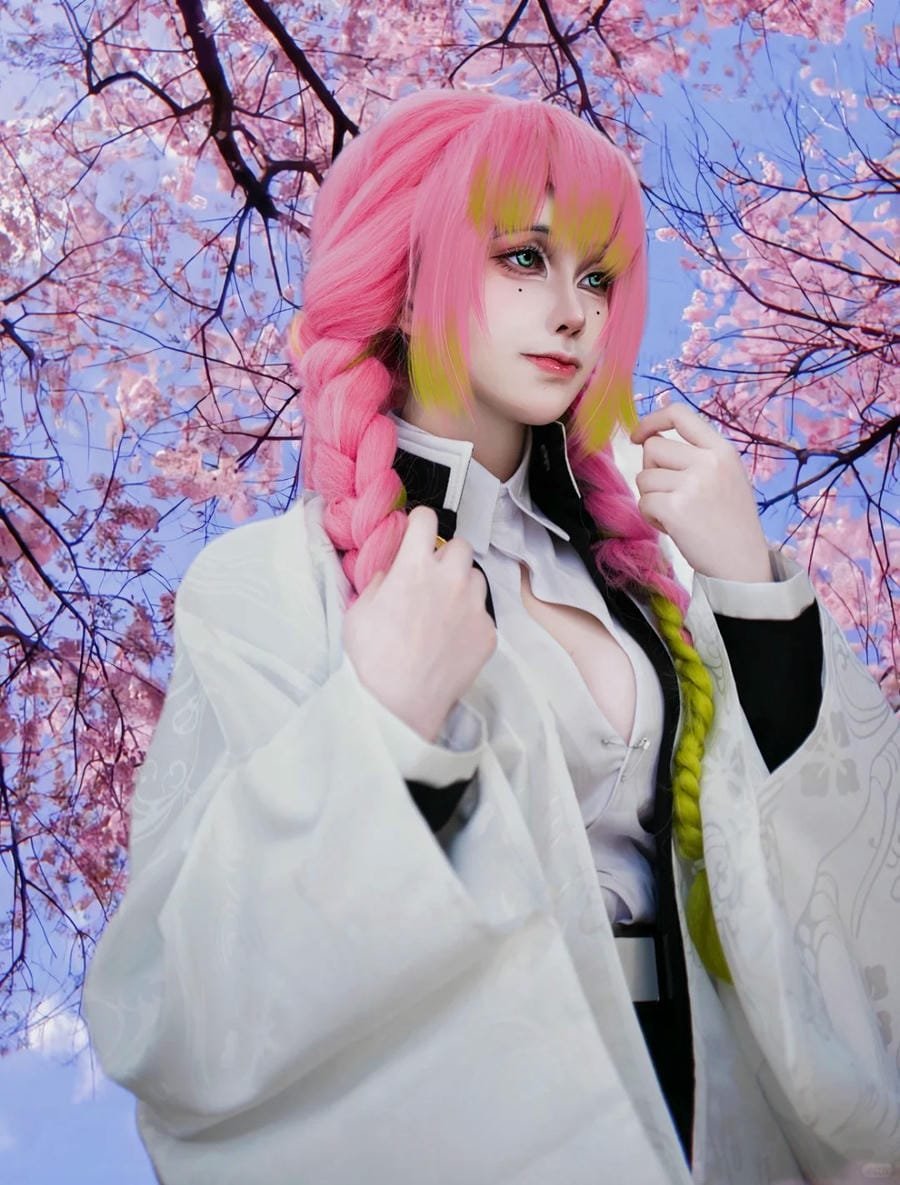 Mitsuri kimetsu no yaiba xinh đẹp mọi góc nhìn