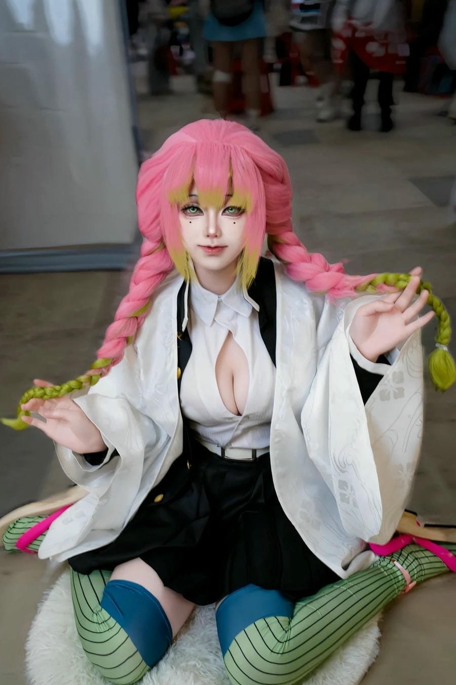 Mitsuri phiên bản đời thật ấn tượng mạnh