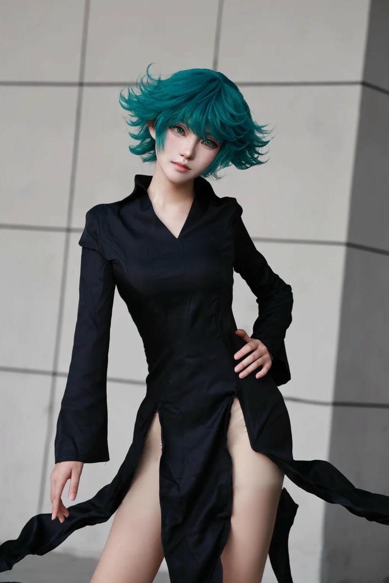 Tatsumaki cosplay One Punch Man thần thái uy quyền