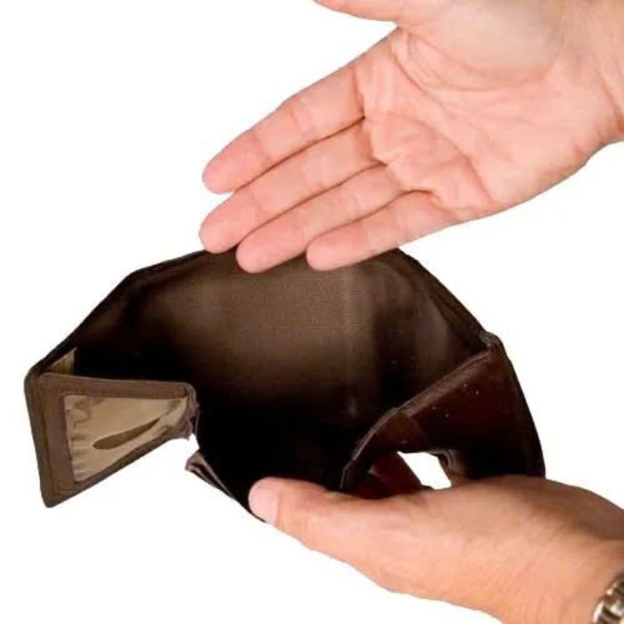 Tình cảnh túng thiếu qua meme xin tiền