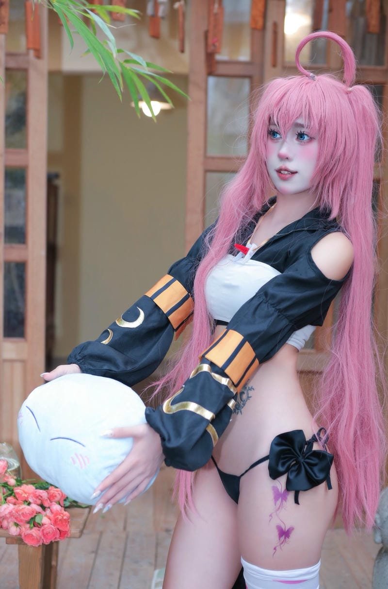 ảnh cosplay ấm áp ánh nắng chiều