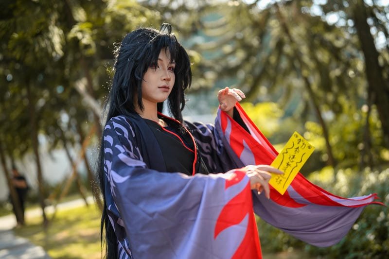 ảnh cosplay ấm màu phong cách fantasy