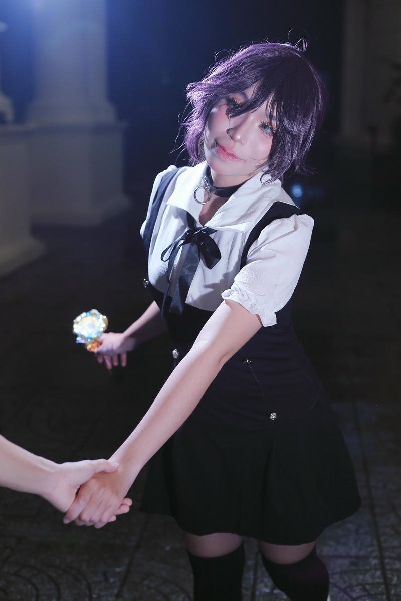 ảnh cosplay anime nữ tiểu thư yếu đuối