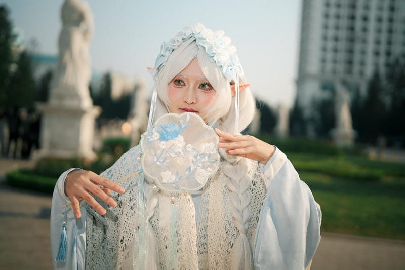 ảnh cosplay độc đáo góc chụp thấp