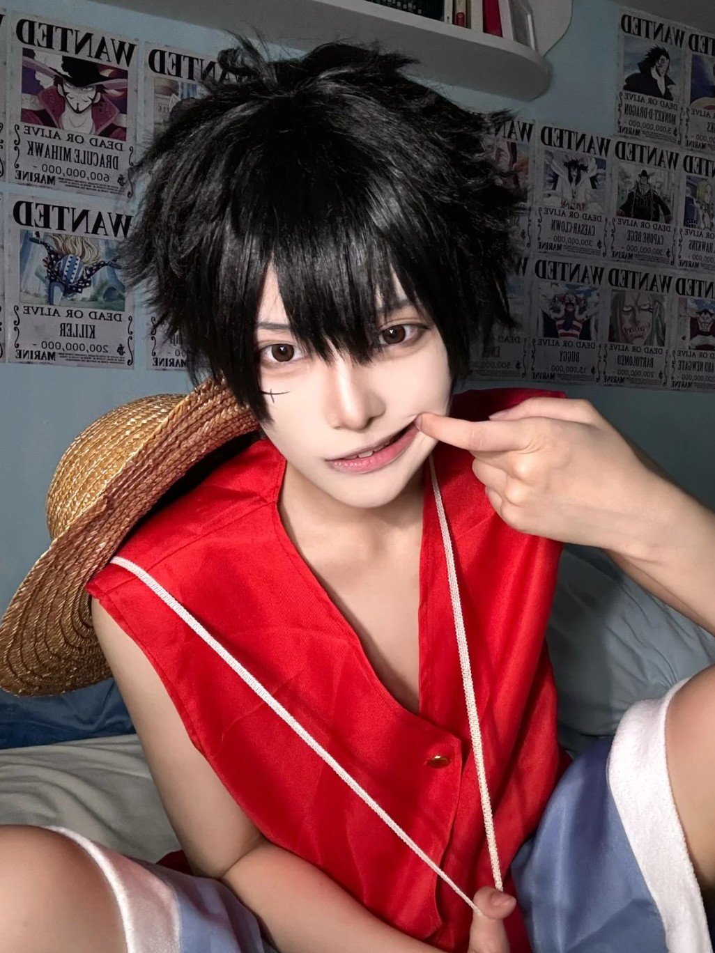 ảnh cosplay one piece ngoại cảnh