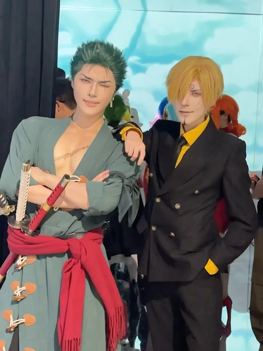 ảnh cosplay sanji suit đen