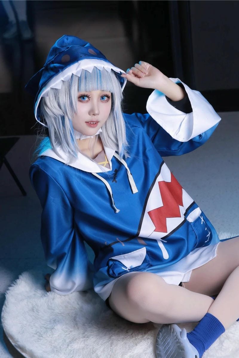 ảnh gawr gura cosplay make up tự nhiên