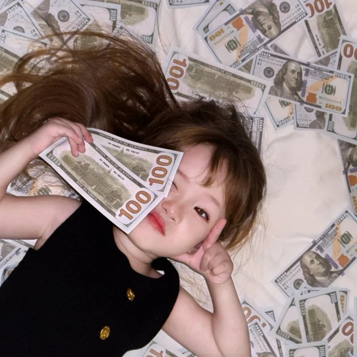 biểu hiện mê tiền của meme tiền