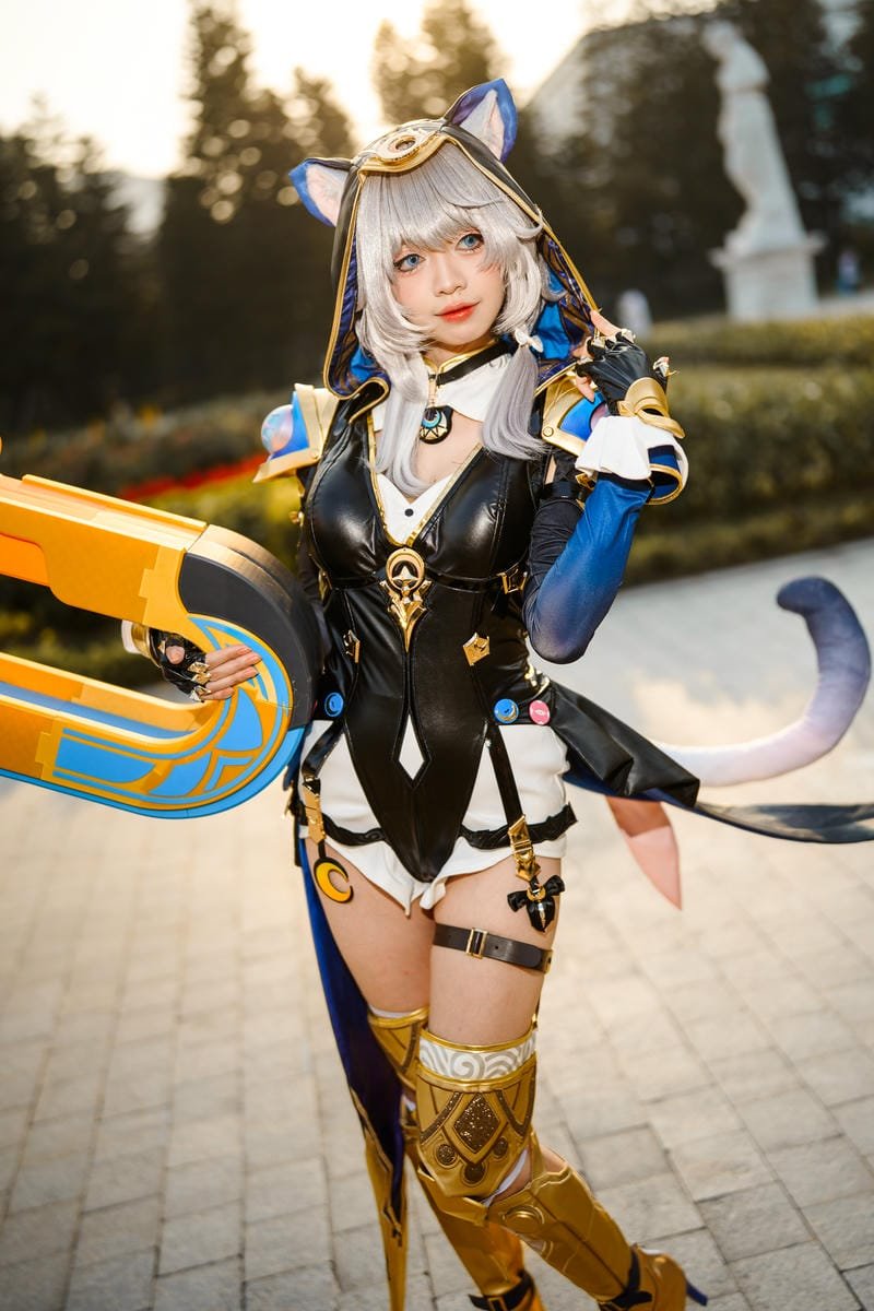 bộ ảnh cosplay phong cảnh ngoại trời thoáng