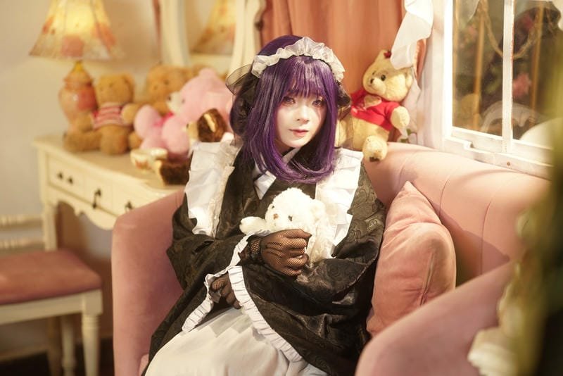 bộ ảnh cosplay sắc màu sống động hiện đại