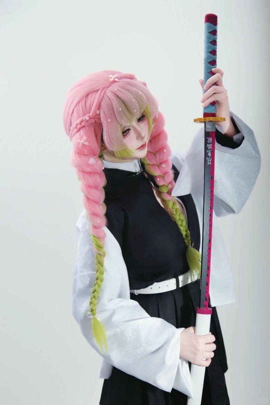cosplay Mitsuri gợi cảm đầy quyến rũ nữ tính
