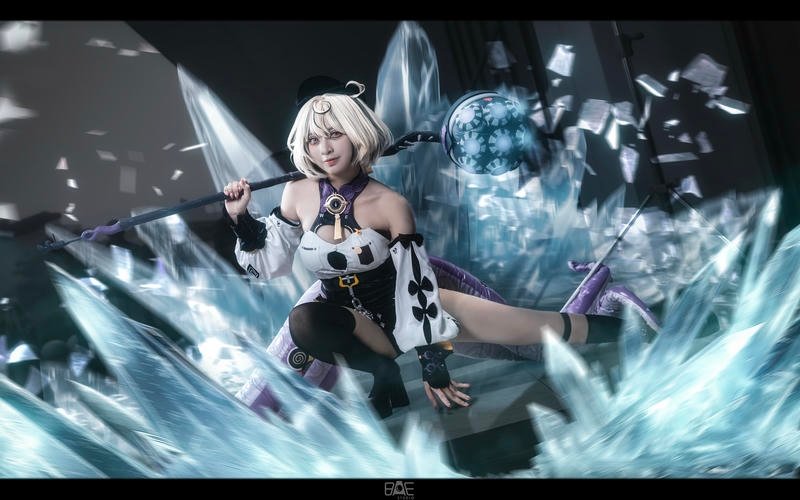 cosplay anime nữ phong cách hiện đại