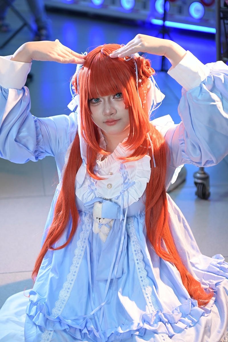 cosplay anime nữ phong cách nữ hoàng băng