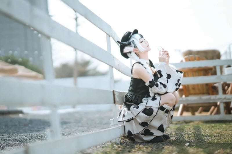 cosplayer bò sữa phong cách hài hước