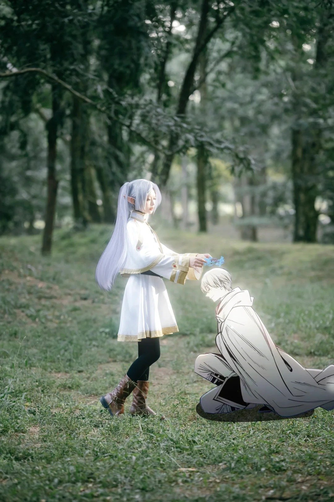 hình cosplay Frieren dễ thương tóc trắng