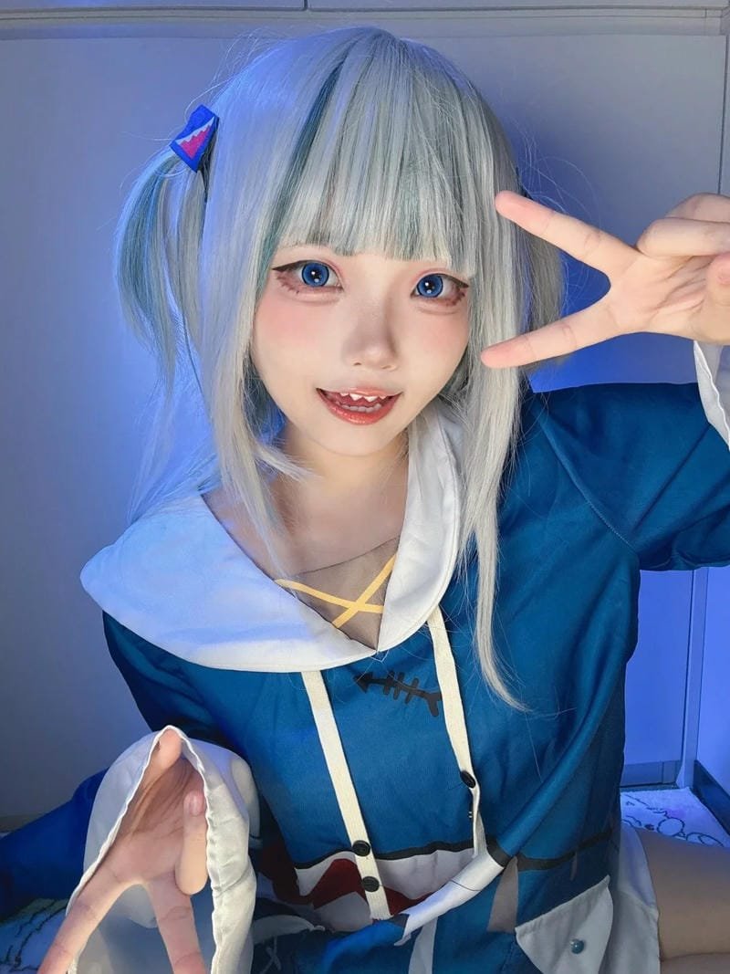 hình cosplay hololive phong cách hiện đại