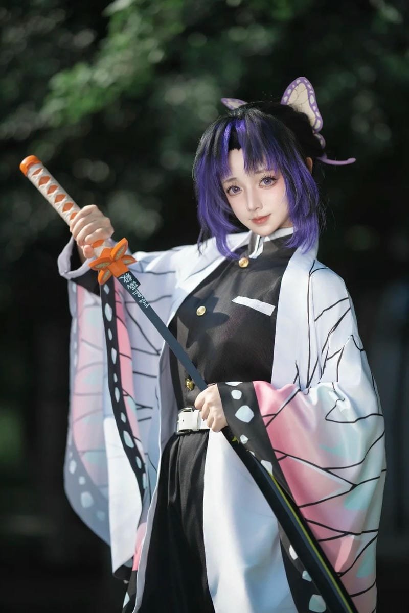 shinobu cosplay nổi bật giữa sự kiện anime