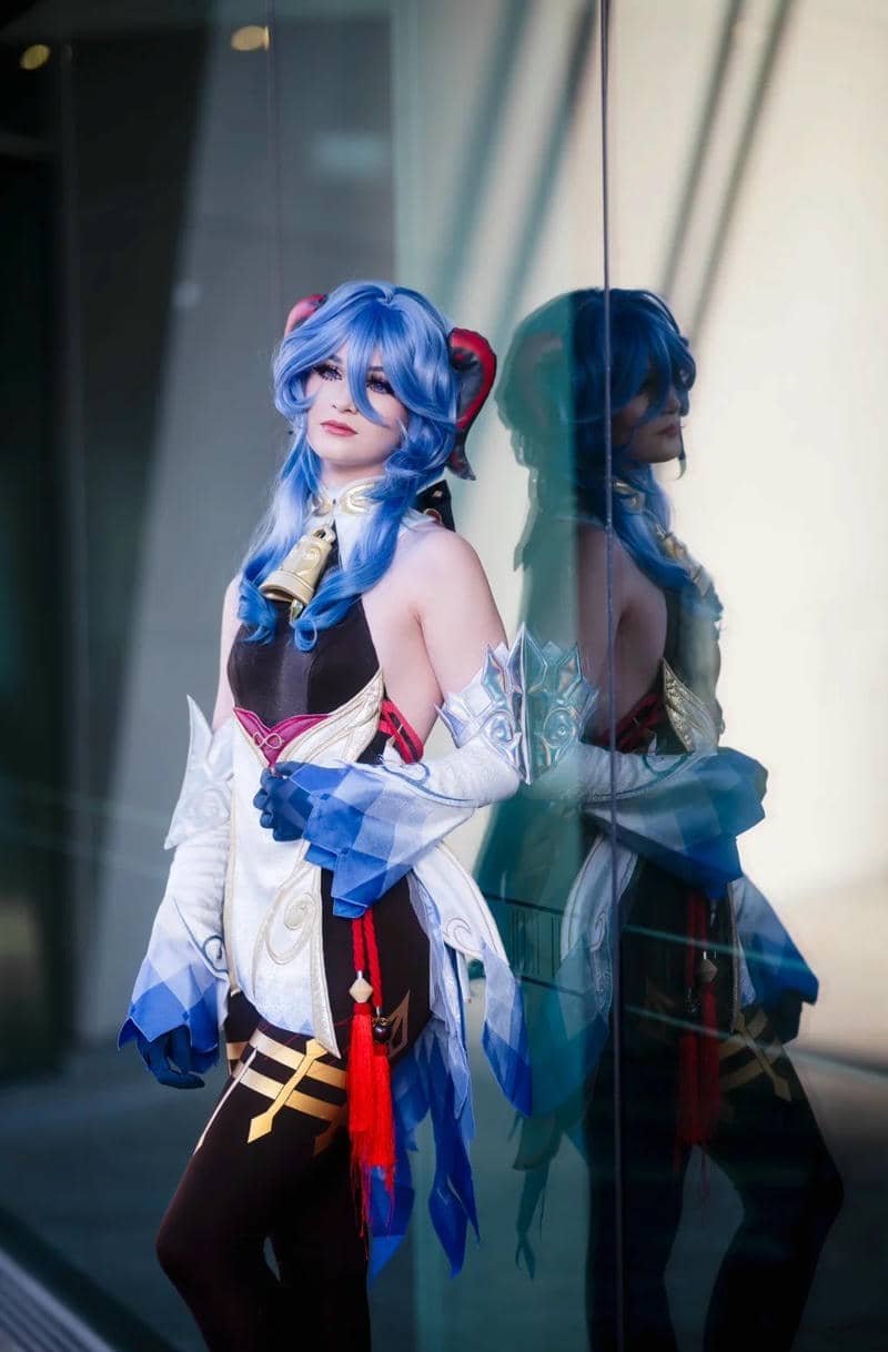 Ảnh cosplay Ganyu huyền ảo với hiệu ứng băng