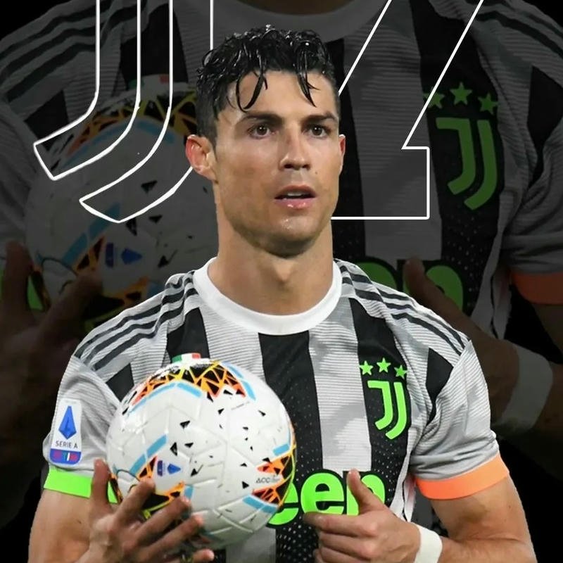 Ảnh đại diện CR7 mặc áo sọc đen trắng Juventus