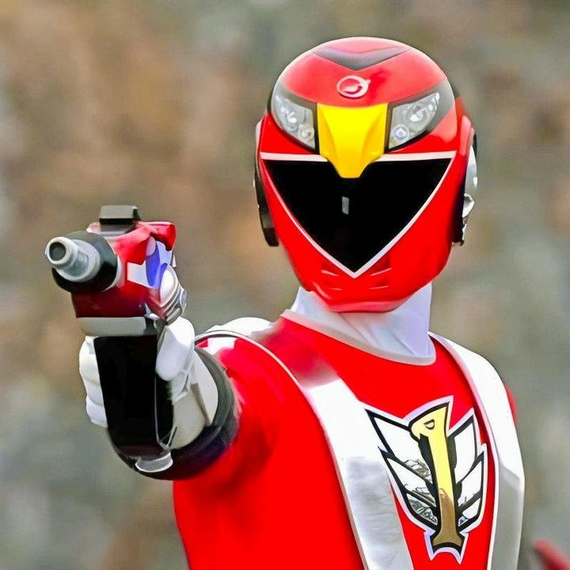 Avatar siêu nhân đỏ chim ưng bay lượn bầu trời