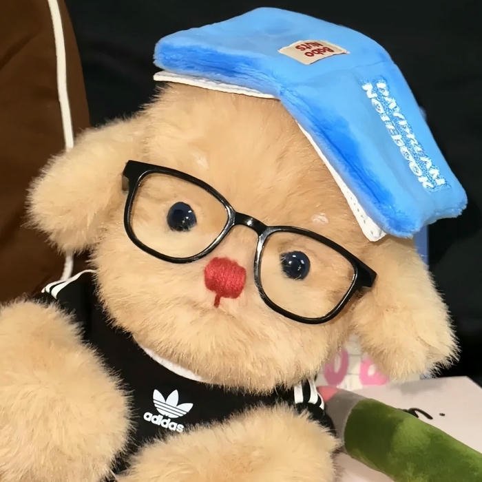 Avatar vô tri gấu bông đeo kính đội mũ xanh