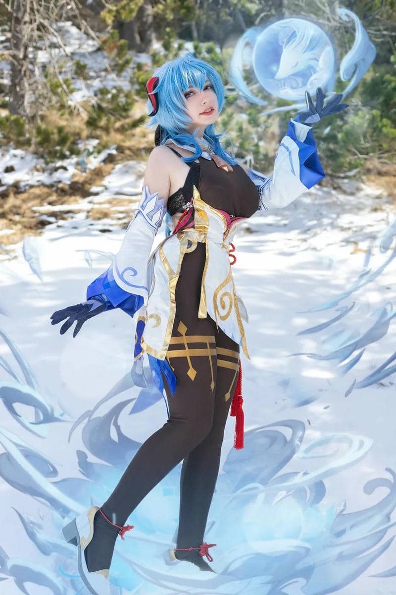 Cosplay Ganyu gợi cảm phiên bản game Genshin Impact