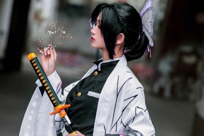 Cosplay Shinobu ngang làm ảnh nền máy tính