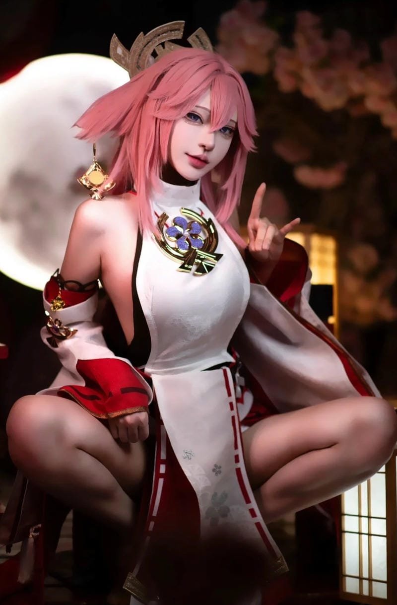 Cosplay Yae Miko Genshin Impact ấn tượng