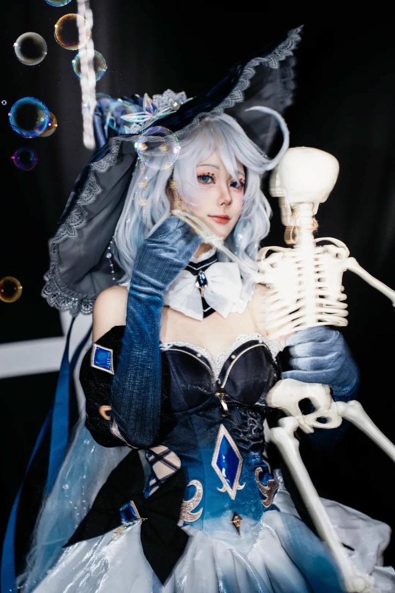 ảnh Furina cosplay đẹp đi sự kiện