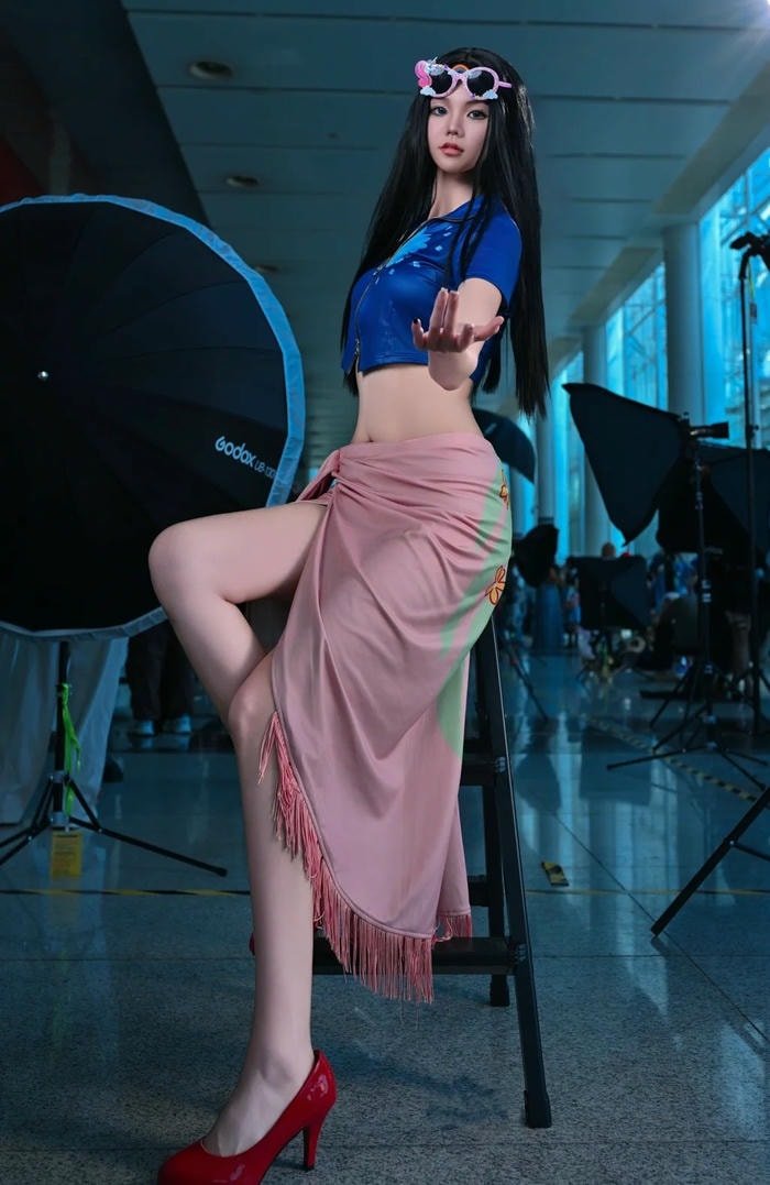 bộ đồ lấy cảm hứng anime cosplay robin