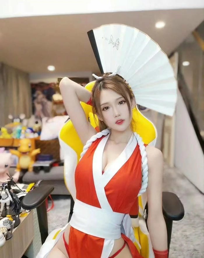 cảm giác gợi cảm đặc trưng của mai shiranui cosplay