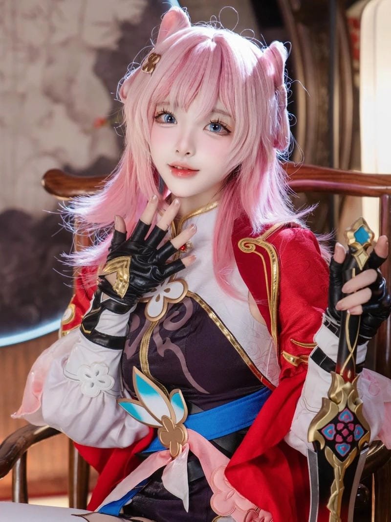 cosplay girls mang sức hút thị giác rõ rệt