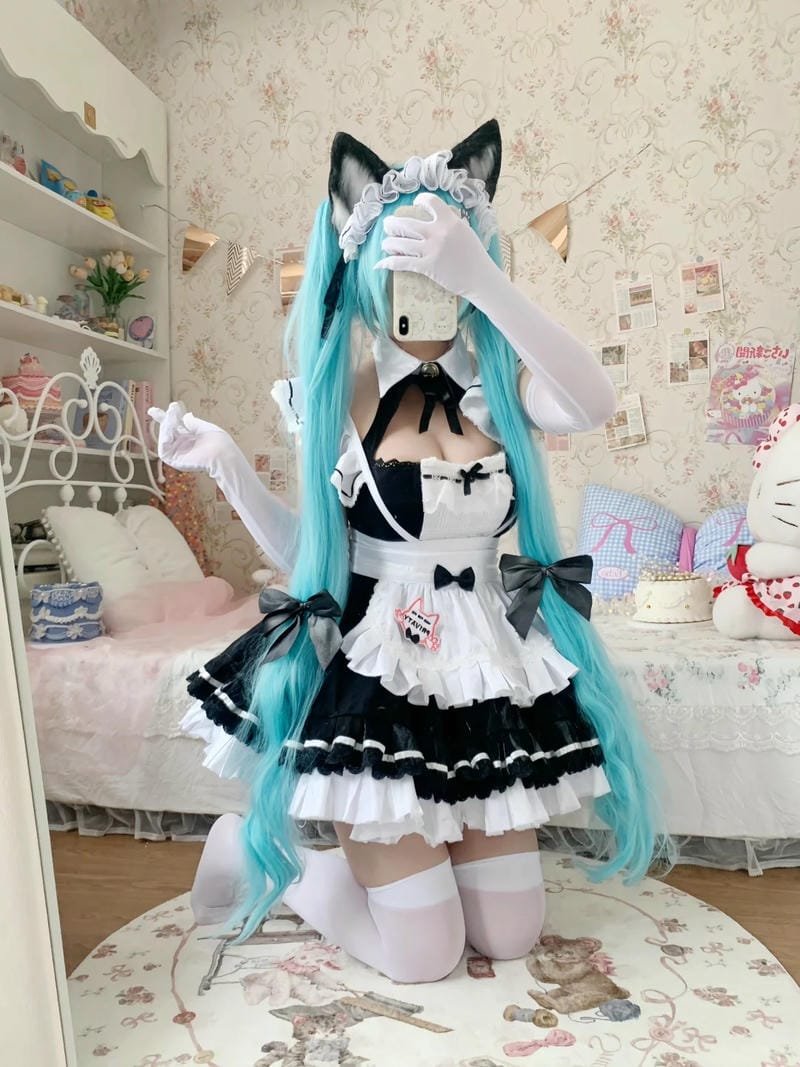 cosplay maid mang phong cách trẻ trung nhẹ nhàng