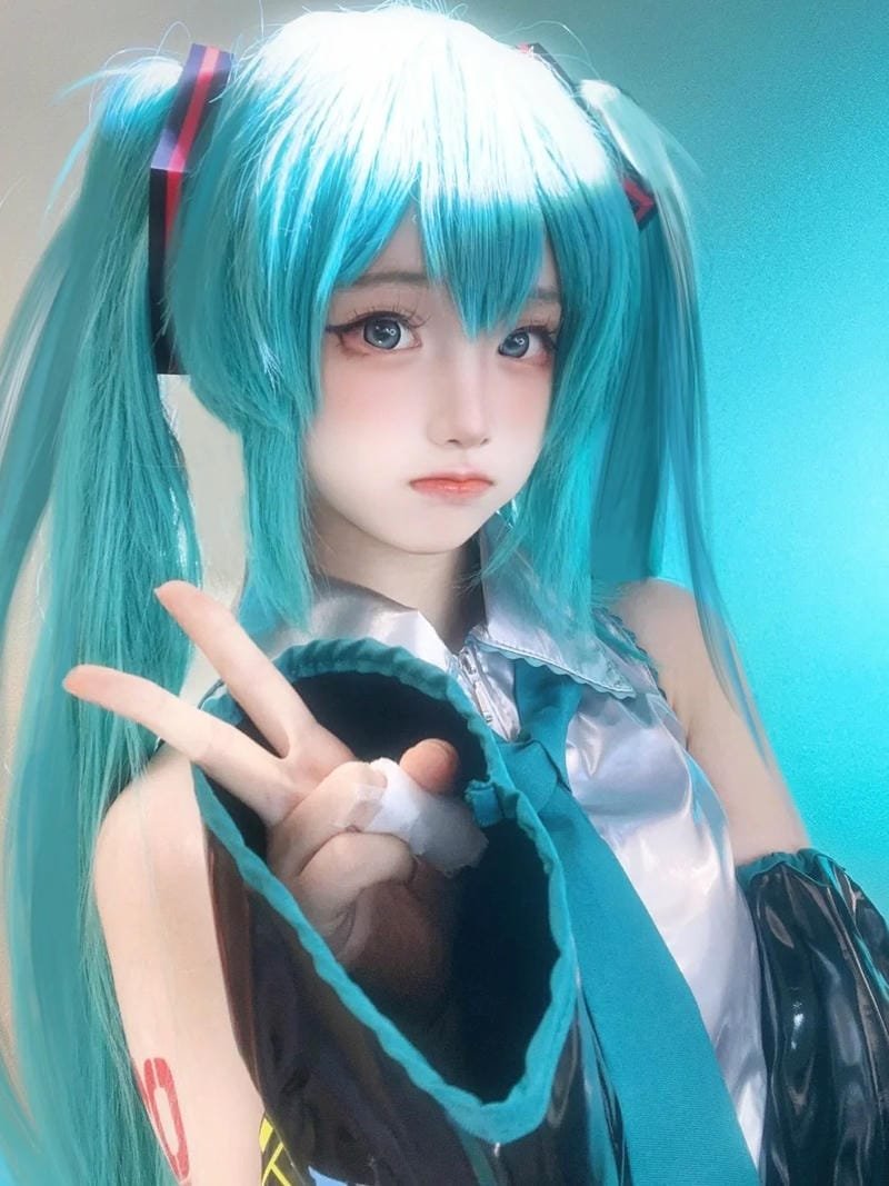 cosplay miku phù hợp concept chụp ảnh idol