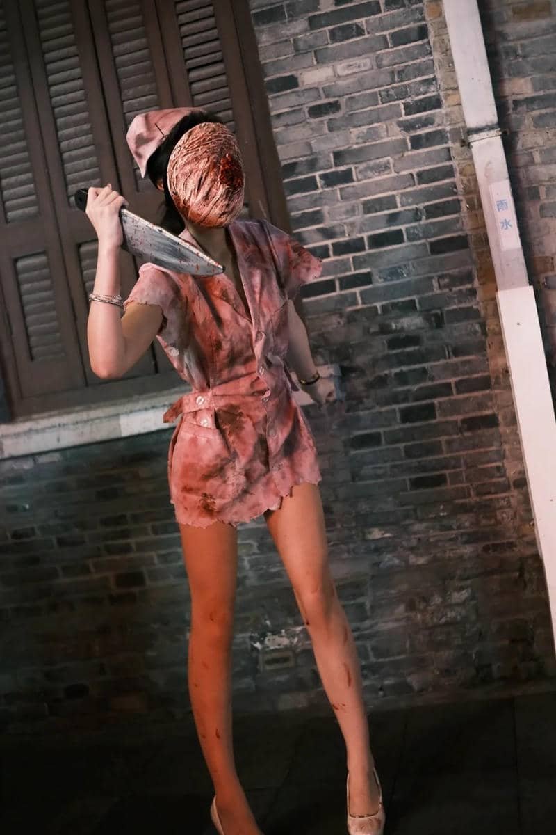 halloween cosplay thần thái sang trọng