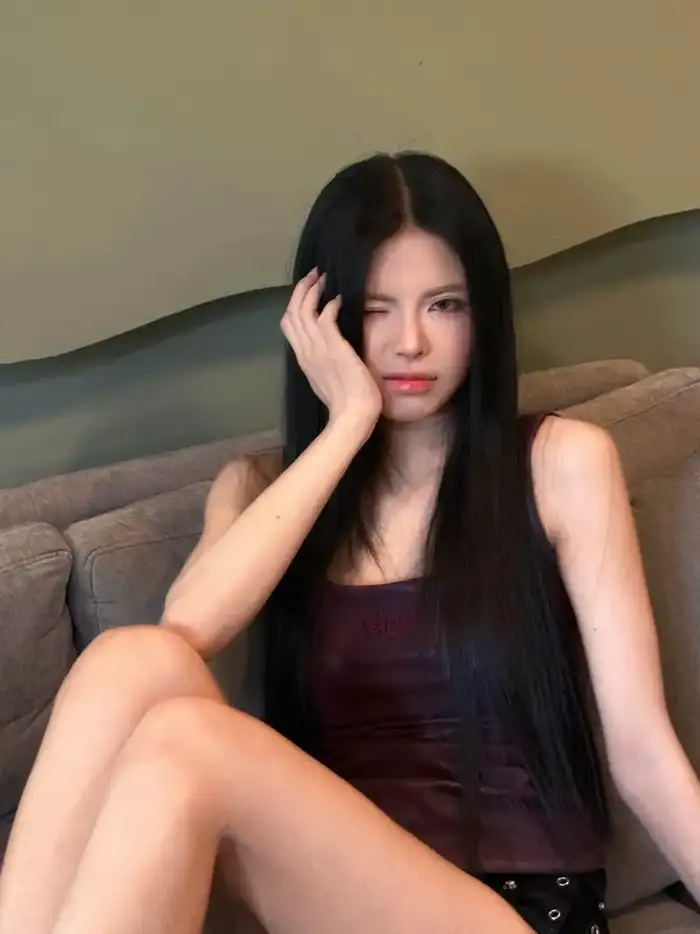 hình ảnh đẹp của Mai Dora đầy thần thái