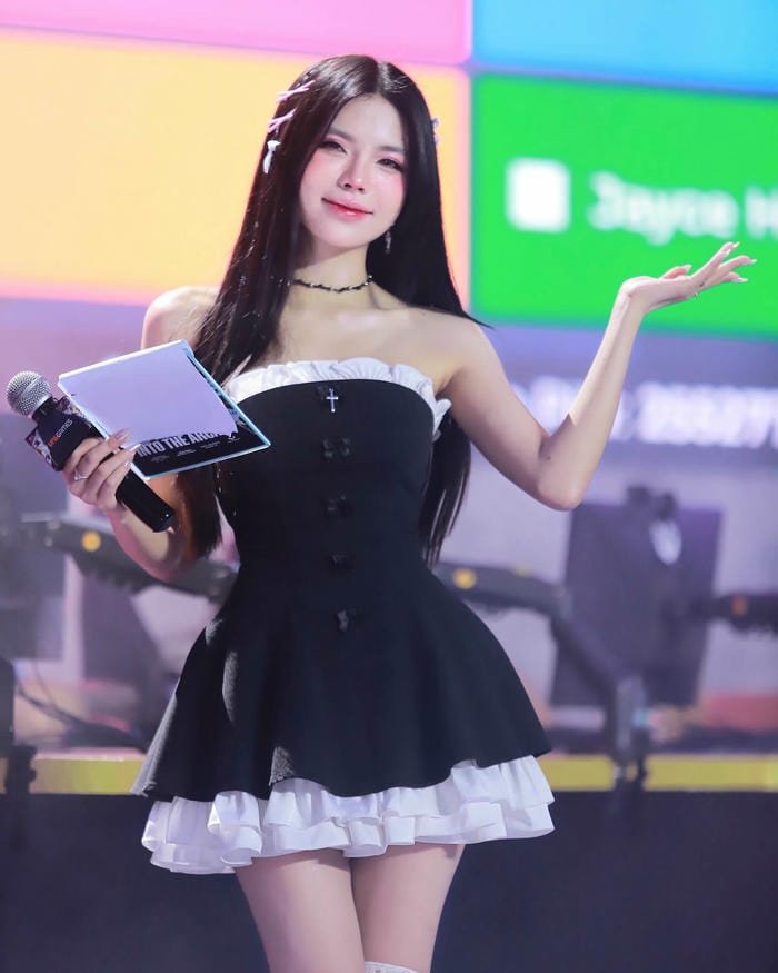 mai dora bikini với body cực chuẩn mê