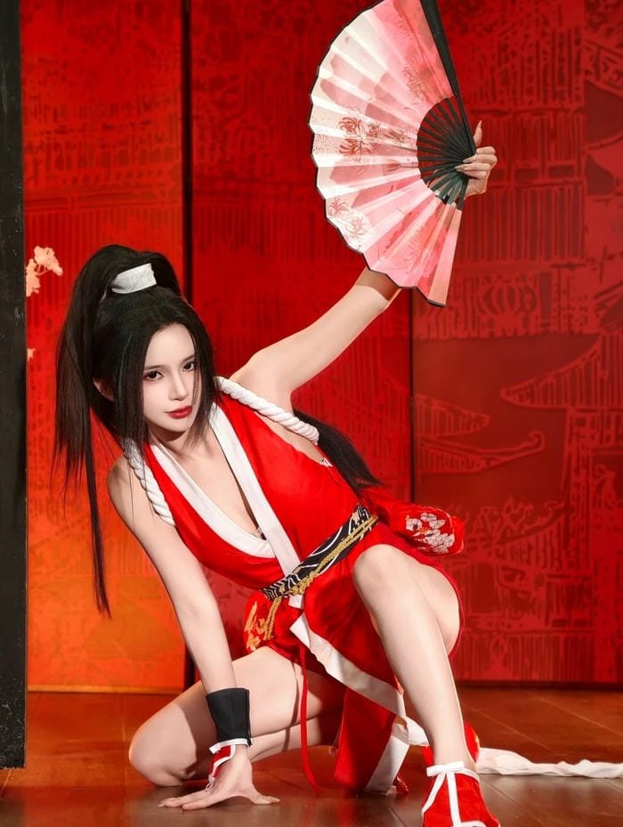 mai shiranui cosplay gợi nhớ phong cách game đối kháng