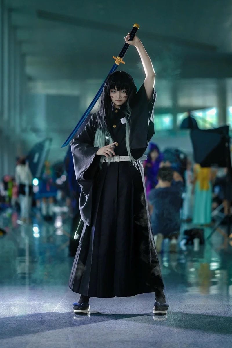 muichiro cosplay mang cảm giác sương mù đặc trưng