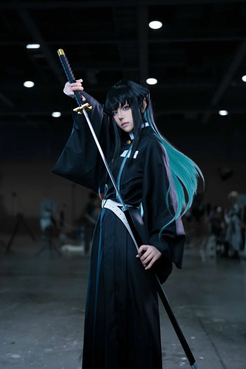 muichiro cosplay thể hiện tinh thần kiếm đạo
