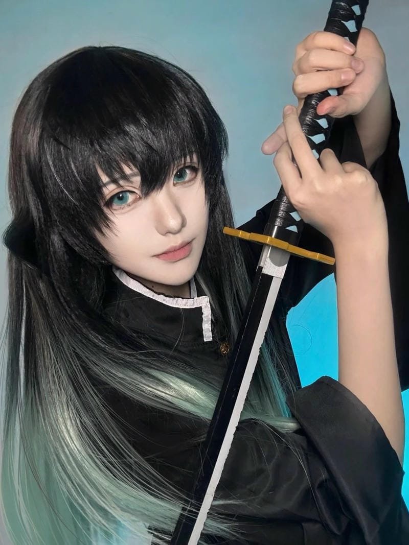 nét mong manh ẩn trong muichiro cosplay