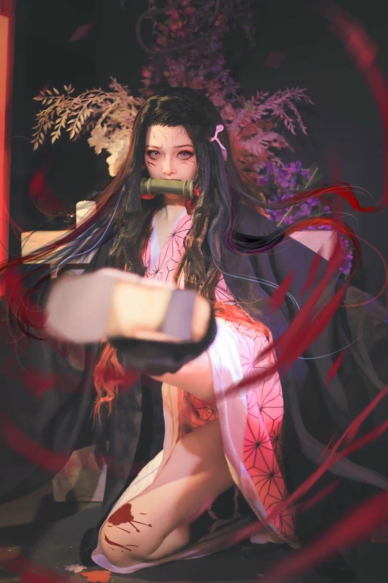 nezuko cosplay cùng phụ kiện tre đặc