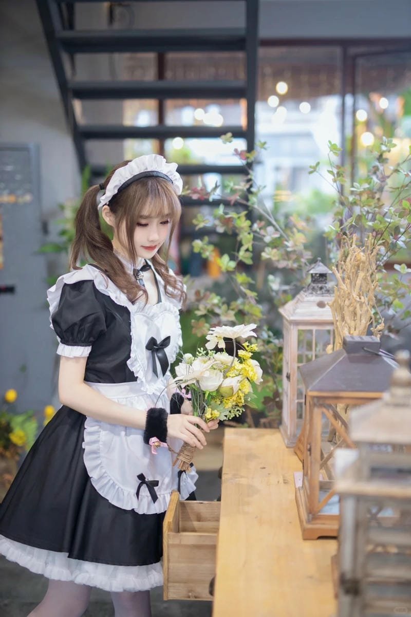 phong cách cổ điển trong cosplay maid