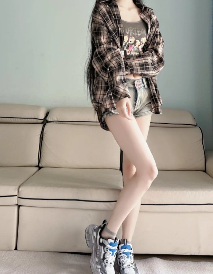 tôn lên vẻ đẹp ảnh đùi gái xinh