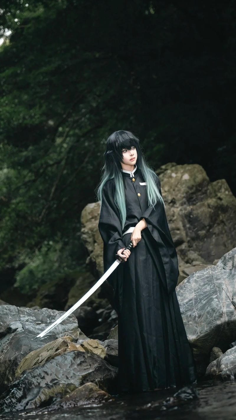 trang phục kiếm sĩ quen thuộc trong muichiro cosplay